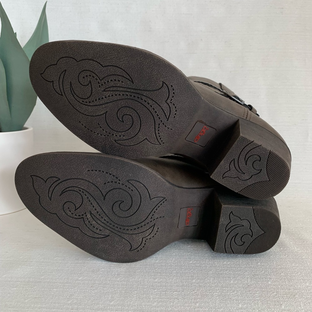 New Dingo Aydra Dark Taupe Faux Leather Ankle Strap Western Booties Woman’s 9.5M - Picture 12 of 12
